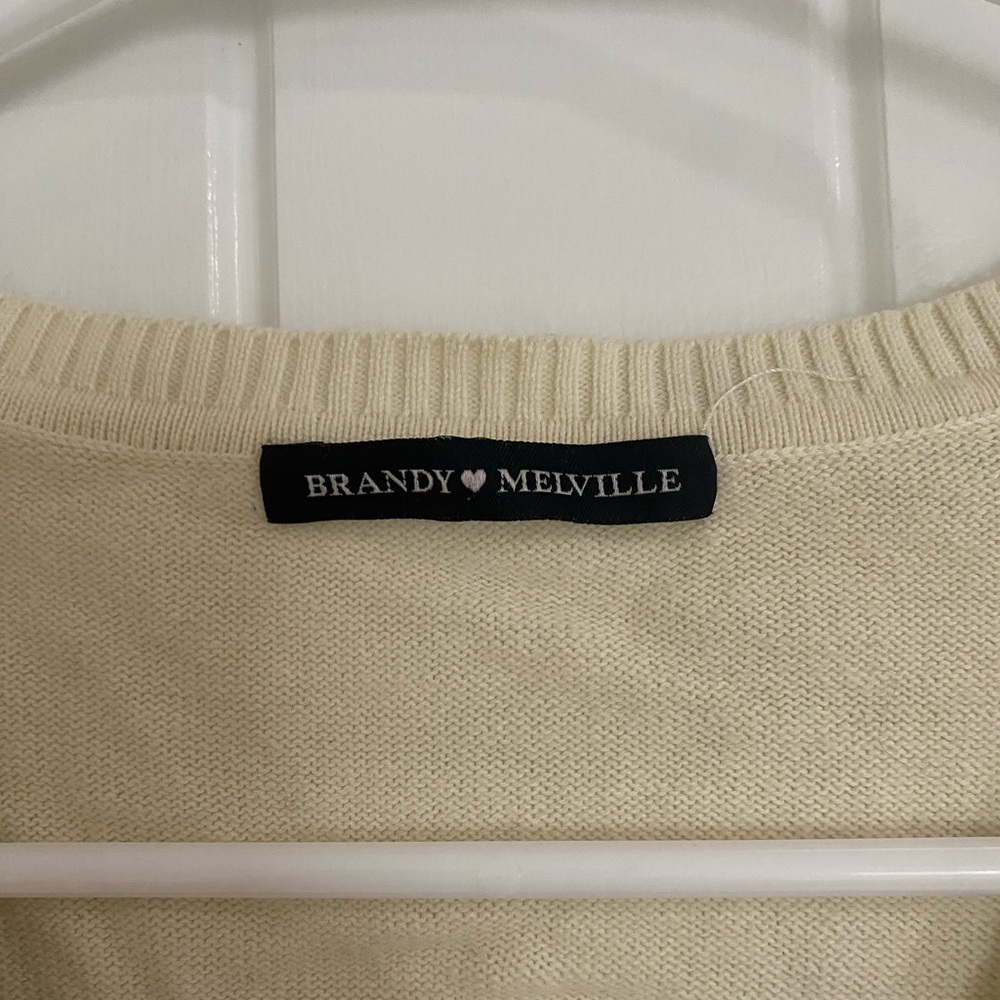 Brandy Melville Argyle Sweater - Picture 3 of 3